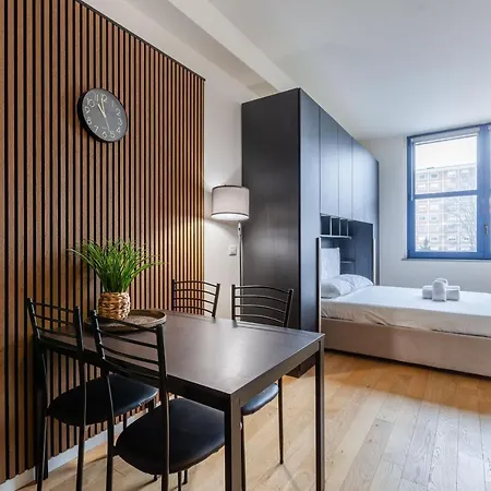 Stylish & Modern Studio