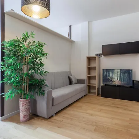 Stylish & Modern Studio * Milan