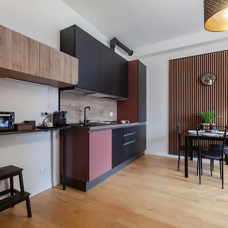 Апартаменты Stylish & Modern Studio